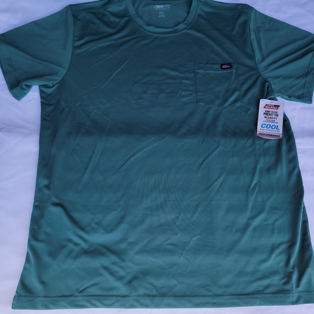 Dickies Moisture Wicking Pocket T/ Shirts. 2XL T.  Green.